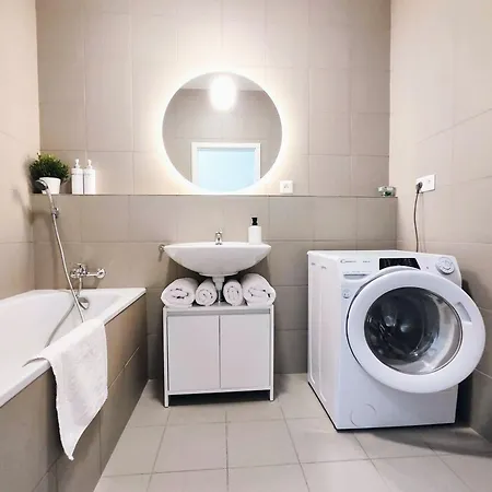Wings - Brand New - Presidential Garden - Free Parking Apartmán