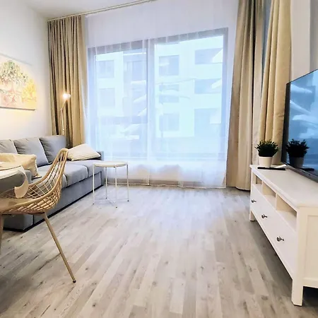 Wings - Free Private Parking - Old Town