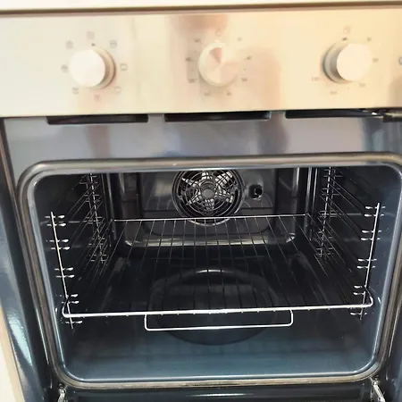 Apartamento Wings - Free Private Parking - Old Town Bratislava