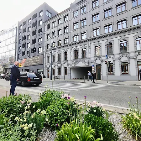 Wings - Brand New - Presidential Garden - Free Parking Apartmán