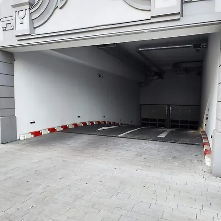 Apartmán Wings - Free Private Parking - Old Town Bratislava